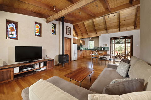 Aiyana Retreat - Accommodation Mooloolaba 1