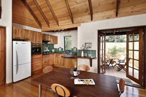 Aiyana Retreat - Accommodation Mooloolaba 13