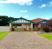 Silver Gull Family Retreat - Accommodation Mooloolaba