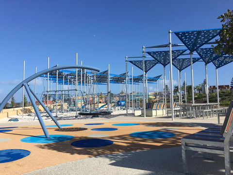 Magnificent Beach Retreat - Accommodation Mooloolaba 44