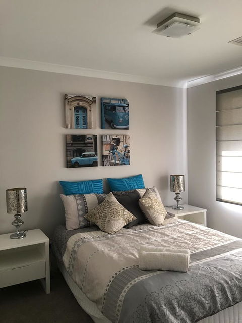 Magnificent Beach Retreat - Accommodation Mooloolaba 16