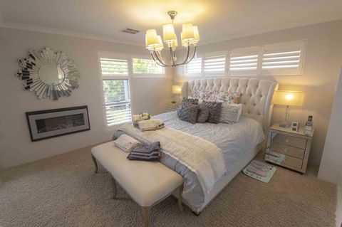 Magnificent Beach Retreat - Accommodation Mooloolaba 3