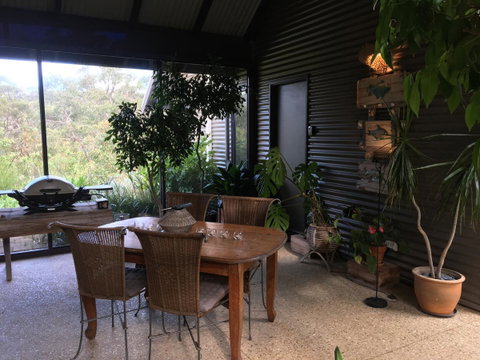 DESIGNER'S STUDIO - Accommodation Mooloolaba 2