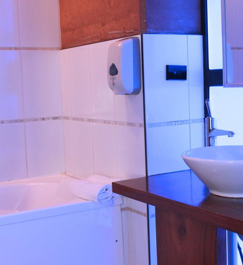 The Pemberton Hotel - Accommodation Mooloolaba 32