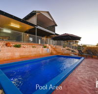 3 Kestrel Place - PRIVATE JETTY  POOL - Accommodation Mooloolaba