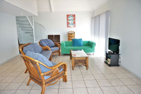Osprey Holiday Village Unit 120 - Plenty Of Room For A Large Family - Accommodation Mooloolaba 3