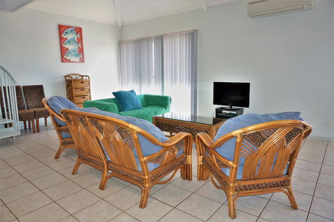 Osprey Holiday Village Unit 120 - Plenty Of Room For A Large Family - Accommodation Mooloolaba 2