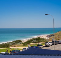 Cottesloe Blue Apartment - Accommodation Mooloolaba