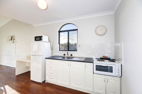 West Beach Lagoon 213 - Corner Unit! - Accommodation Mooloolaba 7