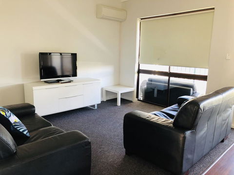 West Beach Lagoon 213 - Corner Unit! - Accommodation Mooloolaba 3