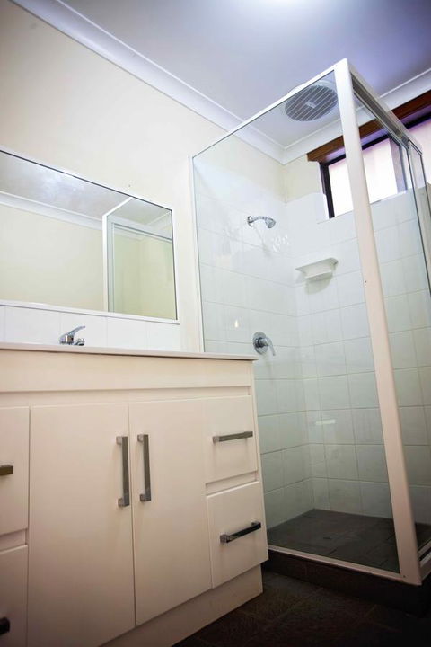 Hopetoun Motel & Chalet Village - Accommodation Mooloolaba 43