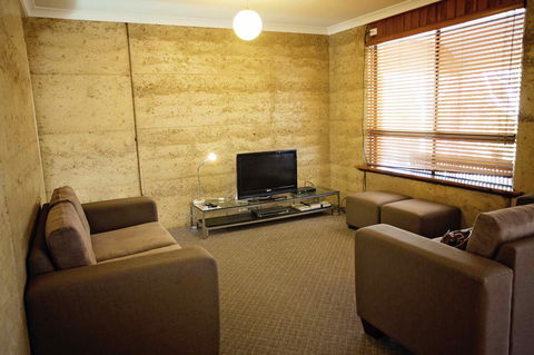 Hopetoun Motel & Chalet Village - Accommodation Mooloolaba 41