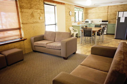 Hopetoun Motel & Chalet Village - Accommodation Mooloolaba 8
