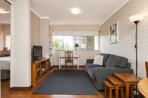 Rosalie 35 - Accommodation Mooloolaba 4