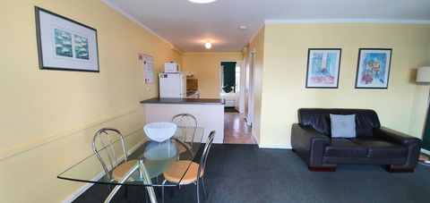 West Beach Lagoon 109 â€“ Amazing Location! - Accommodation Mooloolaba 3