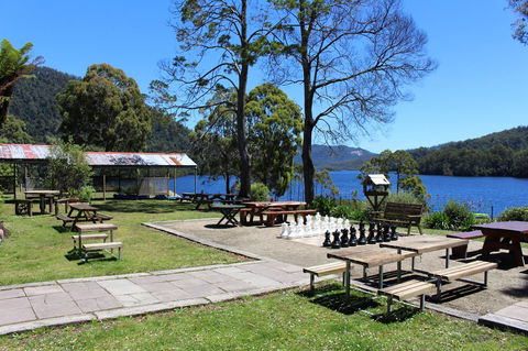 Tullah Lakeside Lodge - Accommodation Mooloolaba 33