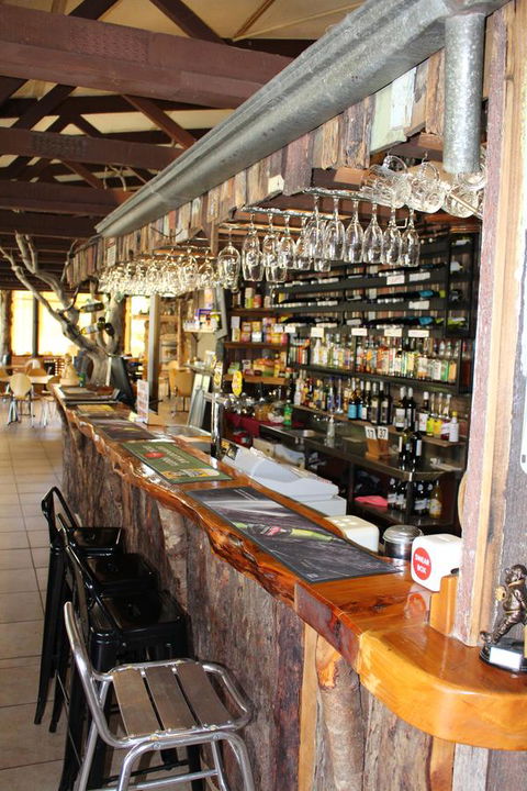 Tullah Lakeside Lodge - Accommodation Mooloolaba 21