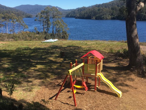 Tullah Lakeside Lodge - Accommodation Mooloolaba 15