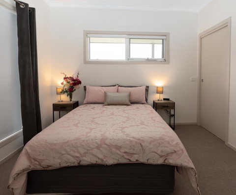 Erriba House - Accommodation Mooloolaba 13