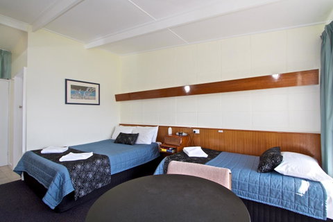 Riverfront Motel & Villas - Accommodation Mooloolaba 38