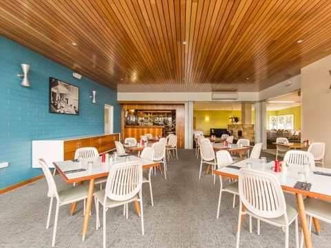 Riverfront Motel & Villas - Accommodation Mooloolaba 6