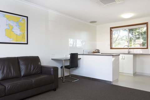 Riverfront Motel & Villas - Accommodation Mooloolaba 18