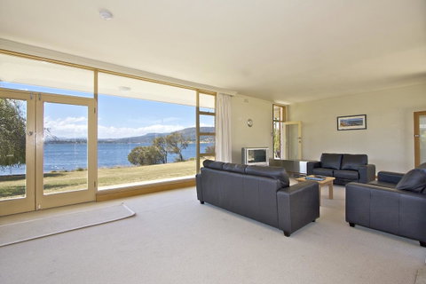 Riverfront Motel & Villas - Accommodation Mooloolaba 26