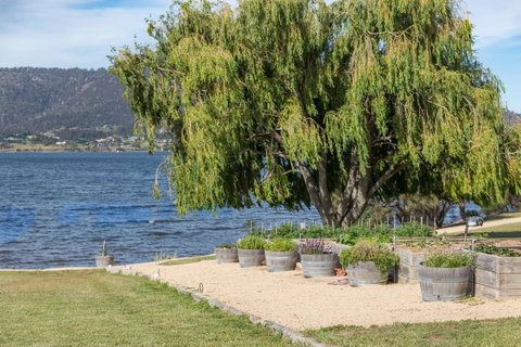 Riverfront Motel & Villas - Accommodation Mooloolaba 23