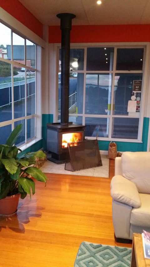 Waterfront Lodge Motel - Accommodation Mooloolaba 34