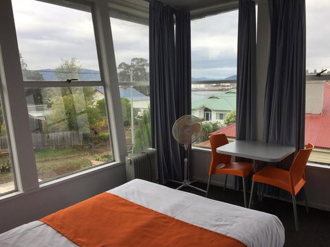 Waterfront Lodge Motel - Accommodation Mooloolaba 41