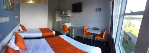 Waterfront Lodge Motel - Accommodation Mooloolaba 36