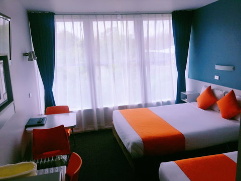 Waterfront Lodge Motel - Accommodation Mooloolaba 23