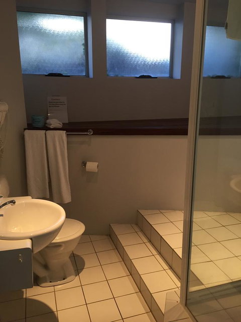 Waterfront Lodge Motel - Accommodation Mooloolaba 38