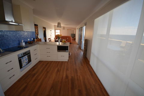 Seascape Beach House - Accommodation Mooloolaba 1