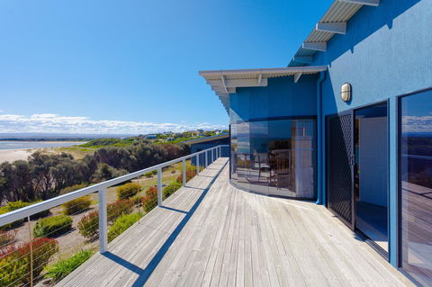 Banksy's By The Bay - Accommodation Mooloolaba 17
