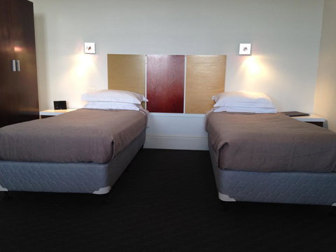 Auldington Hotel - Accommodation Mooloolaba 22