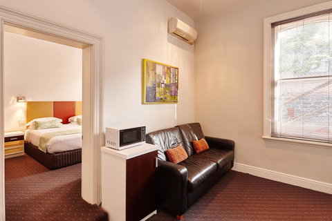 Auldington Hotel - Accommodation Mooloolaba 16