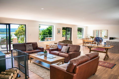 Tamar House - Accommodation Mooloolaba 15