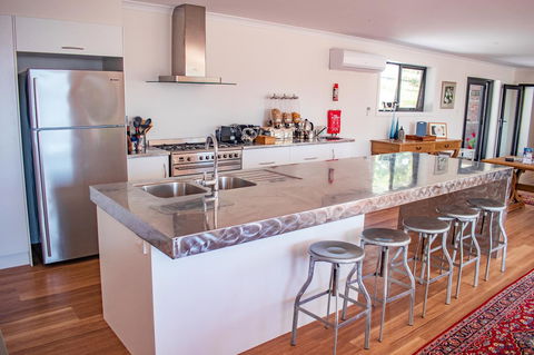 Tamar House - Accommodation Mooloolaba 12