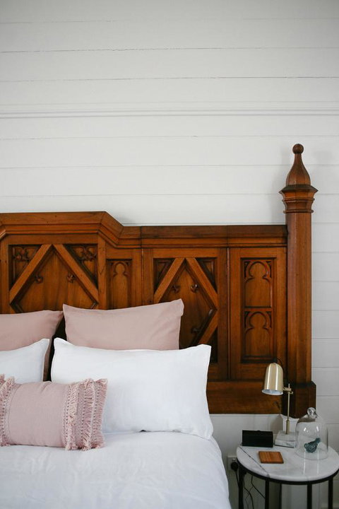 Old White Church Bed & Breakfast - Accommodation Mooloolaba 10