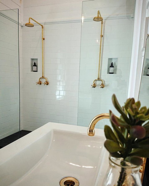 Old White Church Bed & Breakfast - Accommodation Mooloolaba 12
