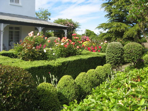 The Grove Cottages - Accommodation Mooloolaba 9