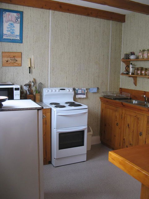 The Grove Cottages - Accommodation Mooloolaba 1