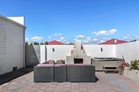 Ruby Soho Villas - Accommodation Mooloolaba 4