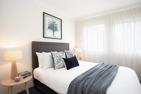 Newly-furnished 2-Bed Apartment With Gym And Pool - Accommodation Mooloolaba 1