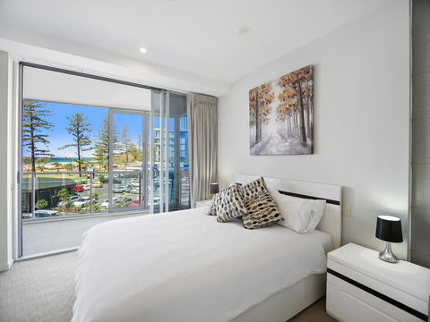 Nirvana By The Sea - Accommodation Mooloolaba 2