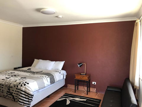 Northampton Motor Hotel - Accommodation Mooloolaba 0