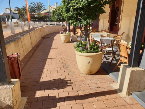 Northampton Motor Hotel - Accommodation Mooloolaba 3