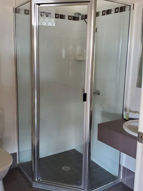 O'Sheas Windsor Hotel - Accommodation Mooloolaba 3