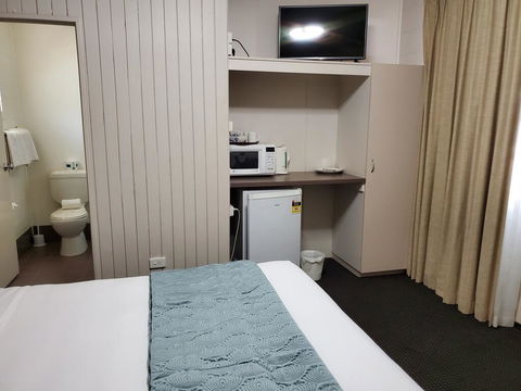O'Sheas Windsor Hotel - Accommodation Mooloolaba 2